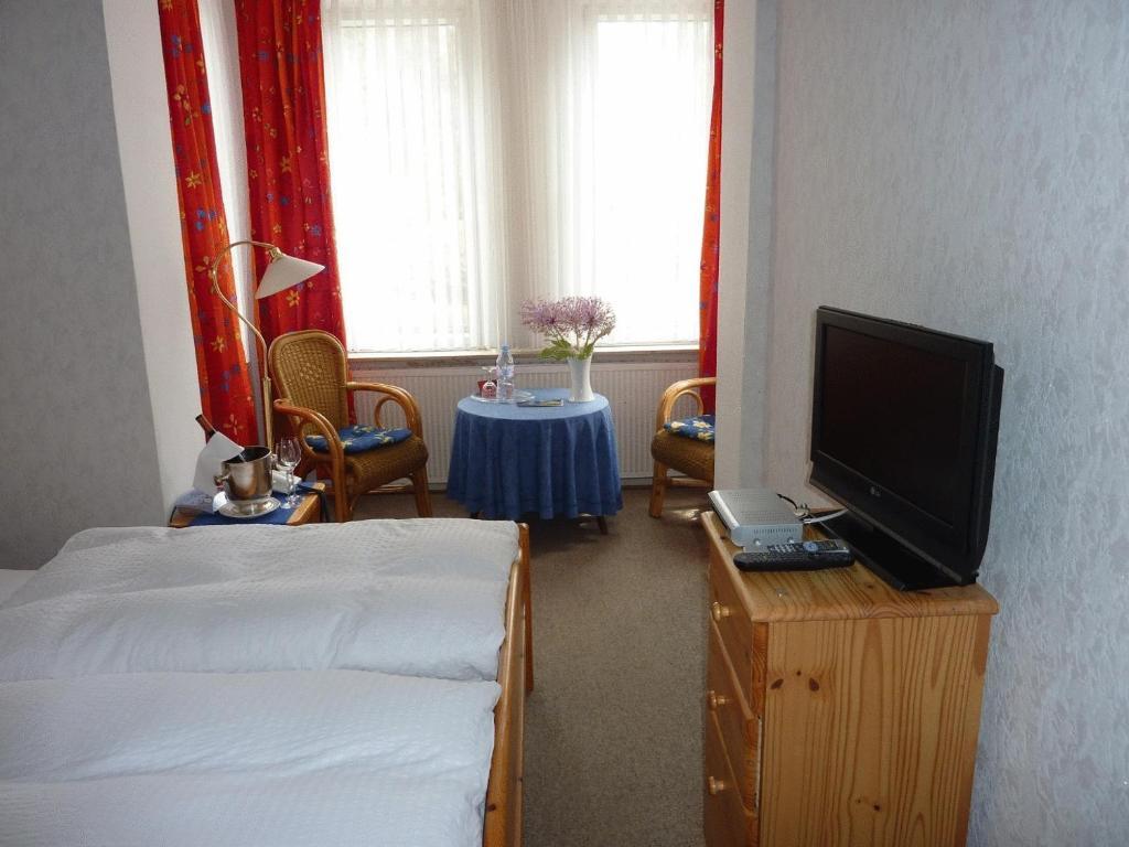 Hotel Waldschloesschen Plein Экстерьер фото